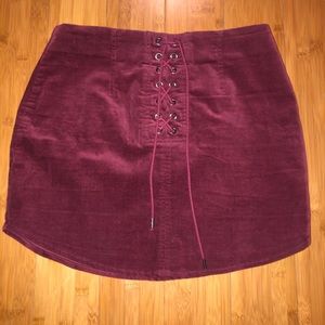 Forever 21 maroon corduroy skirt